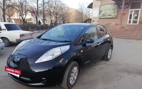 Nissan Leaf I, 2013 год, 580 000 рублей, 2 фотография