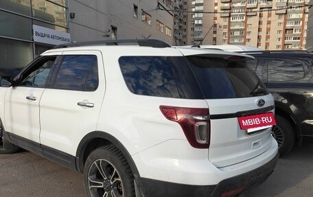 Ford Explorer VI, 2013 год, 1 200 000 рублей, 3 фотография