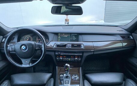 BMW 7 серия, 2011 год, 1 900 000 рублей, 17 фотография