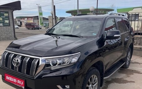 Toyota Land Cruiser Prado 150 рестайлинг 2, 2018 год, 5 015 000 рублей, 1 фотография