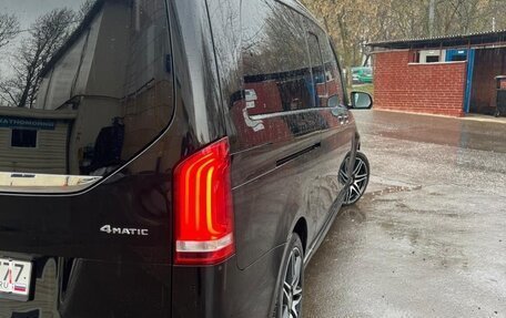 Mercedes-Benz V-Класс, 2022 год, 8 900 000 рублей, 4 фотография