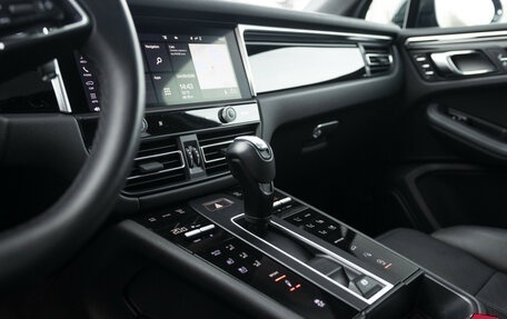 Porsche Macan I рестайлинг, 2021 год, 8 900 000 рублей, 38 фотография