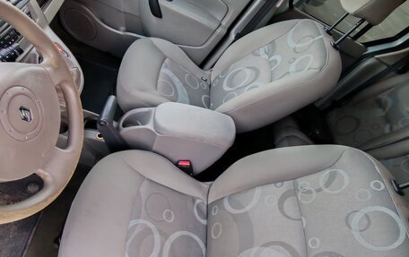 Renault Kangoo II рестайлинг, 2011 год, 710 000 рублей, 11 фотография