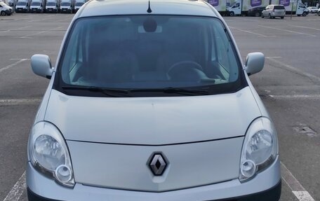 Renault Kangoo II рестайлинг, 2011 год, 710 000 рублей, 6 фотография