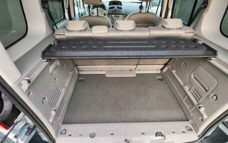 Renault Kangoo II рестайлинг, 2011 год, 710 000 рублей, 21 фотография