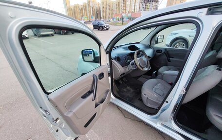 Renault Kangoo II рестайлинг, 2011 год, 710 000 рублей, 17 фотография