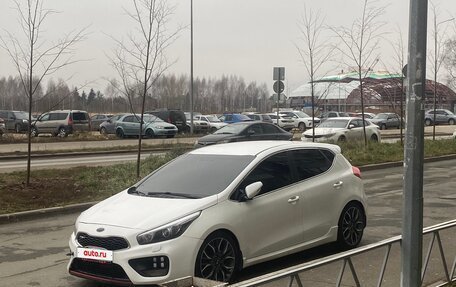 KIA cee'd GT II, 2015 год, 1 300 000 рублей, 2 фотография