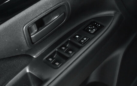 Mitsubishi Outlander III рестайлинг 3, 2019 год, 1 895 000 рублей, 9 фотография