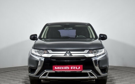 Mitsubishi Outlander III рестайлинг 3, 2019 год, 1 895 000 рублей, 2 фотография