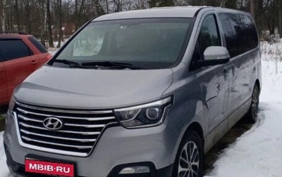 Hyundai Grand Starex Grand Starex I рестайлинг 2, 2019 год, 5 000 000 рублей, 1 фотография