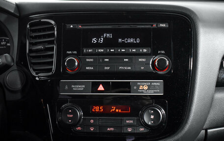 Mitsubishi Outlander III рестайлинг 3, 2019 год, 1 895 000 рублей, 17 фотография