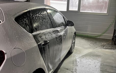 Opel Astra J, 2011 год, 350 000 рублей, 2 фотография