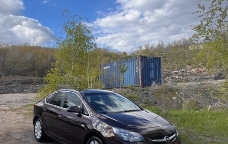 Opel Astra J, 2013 год, 975 000 рублей, 6 фотография