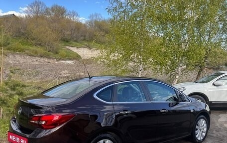 Opel Astra J, 2013 год, 975 000 рублей, 5 фотография