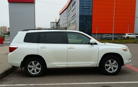 Toyota Highlander III, 2009 год, 1 670 000 рублей, 7 фотография