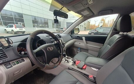 Toyota Highlander III, 2009 год, 1 670 000 рублей, 3 фотография