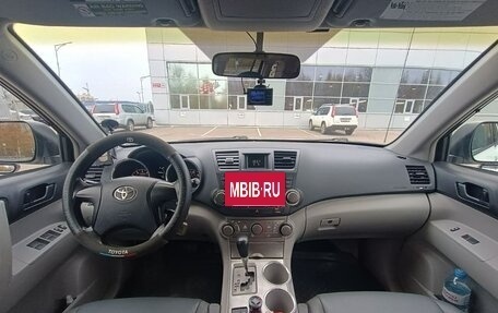 Toyota Highlander III, 2009 год, 1 670 000 рублей, 14 фотография