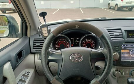 Toyota Highlander III, 2009 год, 1 670 000 рублей, 18 фотография