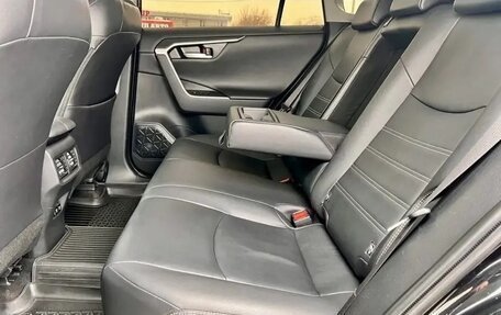 Toyota RAV4, 2020 год, 3 500 000 рублей, 9 фотография