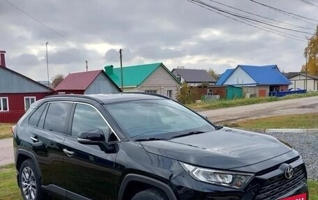 Toyota RAV4, 2020 год, 3 500 000 рублей, 4 фотография