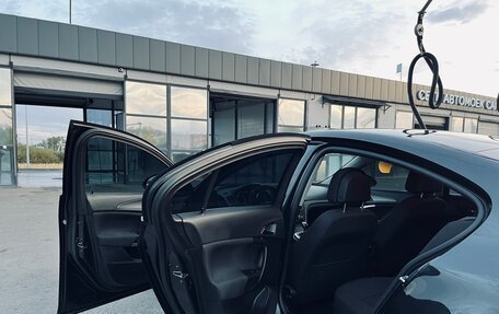 Opel Insignia II рестайлинг, 2011 год, 885 000 рублей, 18 фотография