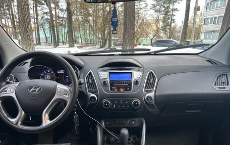 Hyundai ix35 I рестайлинг, 2010 год, 1 050 000 рублей, 8 фотография