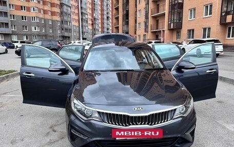 KIA Optima IV, 2019 год, 1 950 000 рублей, 2 фотография