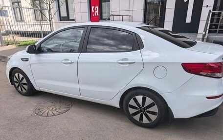 KIA Rio III рестайлинг, 2015 год, 1 070 000 рублей, 7 фотография