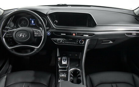 Hyundai Sonata VIII, 2021 год, 1 997 900 рублей, 13 фотография