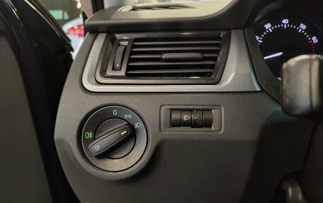 Skoda Rapid I, 2015 год, 899 000 рублей, 5 фотография