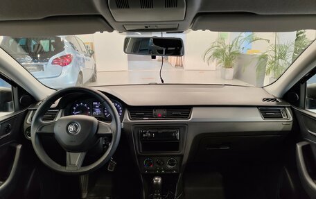 Skoda Rapid I, 2015 год, 899 000 рублей, 9 фотография