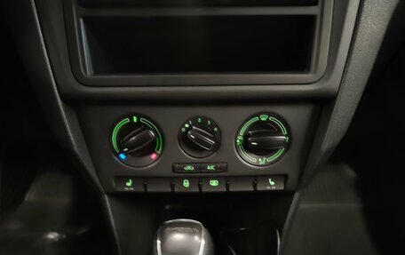Skoda Rapid I, 2015 год, 899 000 рублей, 10 фотография