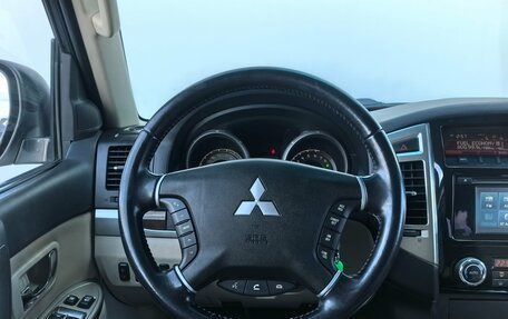 Mitsubishi Pajero IV, 2017 год, 2 950 000 рублей, 13 фотография