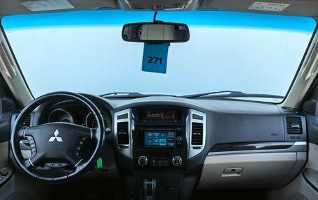 Mitsubishi Pajero IV, 2017 год, 2 950 000 рублей, 10 фотография