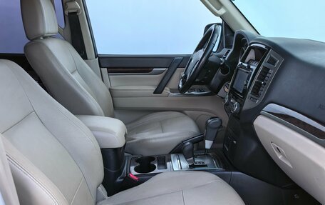 Mitsubishi Pajero IV, 2017 год, 2 950 000 рублей, 25 фотография