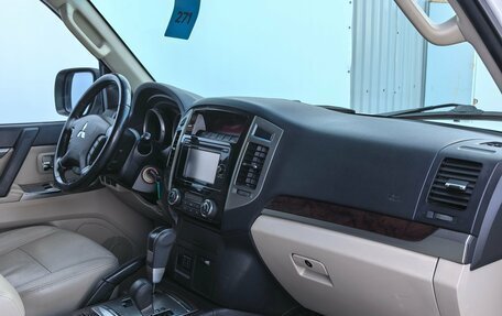 Mitsubishi Pajero IV, 2017 год, 2 950 000 рублей, 24 фотография