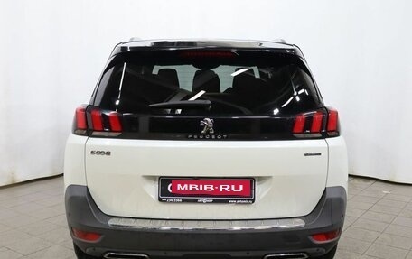 Peugeot 5008 II, 2019 год, 1 825 000 рублей, 5 фотография