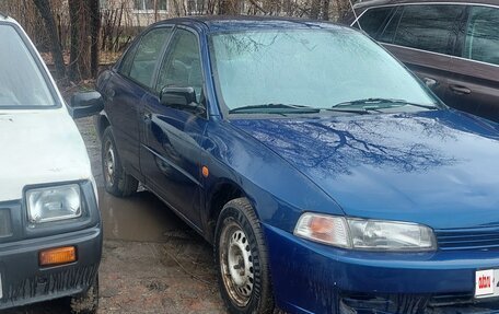Mitsubishi Mirage VI рестайлинг, 1999 год, 120 000 рублей, 2 фотография