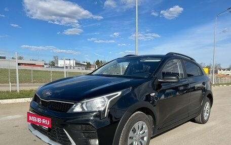 KIA Rio IV, 2021 год, 1 990 000 рублей, 2 фотография