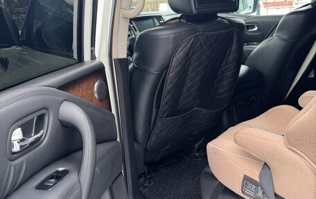 Infiniti QX56, 2011 год, 2 350 000 рублей, 6 фотография