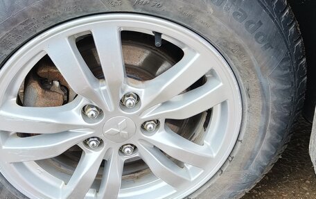 Mitsubishi Outlander III рестайлинг 3, 2018 год, 2 100 000 рублей, 7 фотография