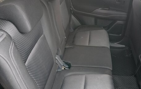 Mitsubishi Outlander III рестайлинг 3, 2018 год, 2 100 000 рублей, 15 фотография