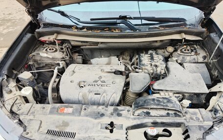 Mitsubishi Outlander III рестайлинг 3, 2018 год, 2 100 000 рублей, 19 фотография