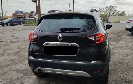 Renault Kaptur I рестайлинг, 2017 год, 1 325 000 рублей, 2 фотография