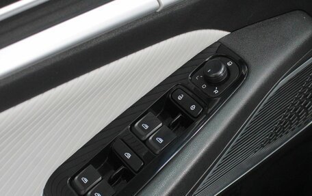 Geely Emgrand, 2023 год, 1 600 000 рублей, 9 фотография