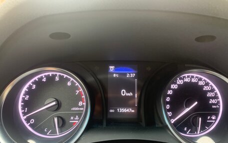 Toyota Camry, 2021 год, 2 300 000 рублей, 18 фотография