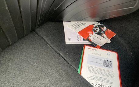 Toyota Camry, 2021 год, 2 300 000 рублей, 10 фотография