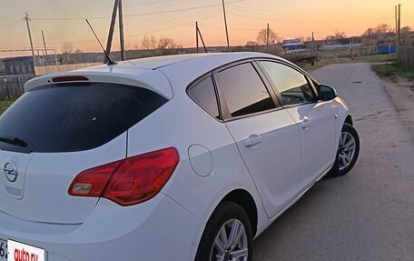 Opel Astra J, 2012 год, 620 000 рублей, 3 фотография