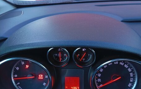 Opel Astra J, 2012 год, 620 000 рублей, 6 фотография