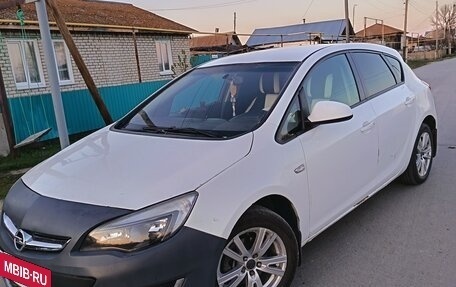 Opel Astra J, 2012 год, 620 000 рублей, 11 фотография